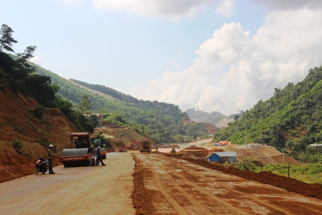 Liên tục lùi tiến độ thông xe dự án đầu tư BOT Hòa Lạc-Hòa Bình ảnh 1