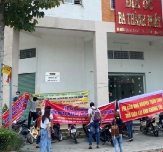 Bắt giữ GĐ và PGĐ lừa đảo chiếm đoạt tiền bán đất nền chưa phê duyệt ảnh 2