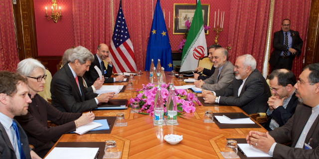 Cuộc đàm phán hạt nhân với Iran kéo dài quá thời hạn chót ảnh 1