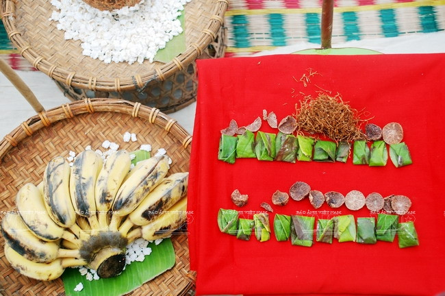 [Photo] Lễ hội đạp lửa đầu năm của người Chăm ở Ninh Thuận ảnh 1