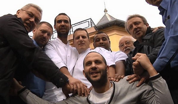 Được đồng nghiệp tặng 1 năm ngày nghỉ bù để chăm sóc vợ ảnh 1