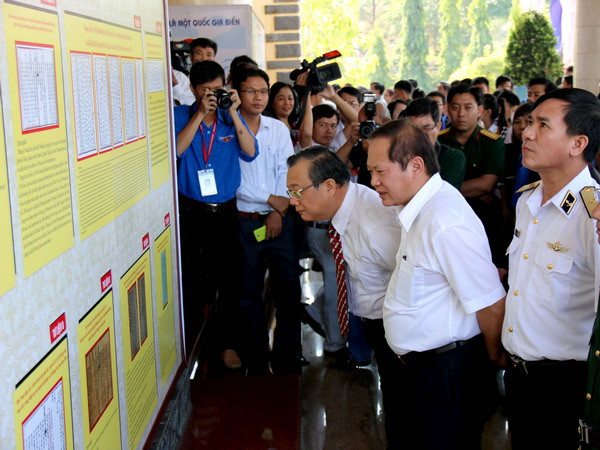 Triển lãm về Hoàng Sa, Trường Sa và bằng chứng lịch sử, pháp lý ảnh 1