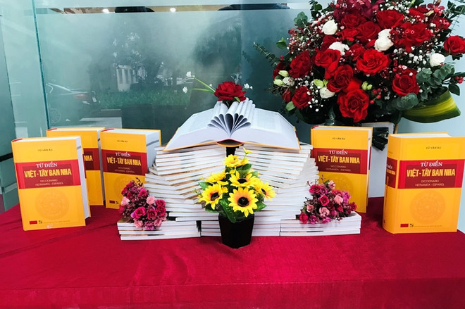 Giới thiệu, quảng bá Từ điển Việt-Tây Ban Nha đầu tiên ở Việt Nam ảnh 1