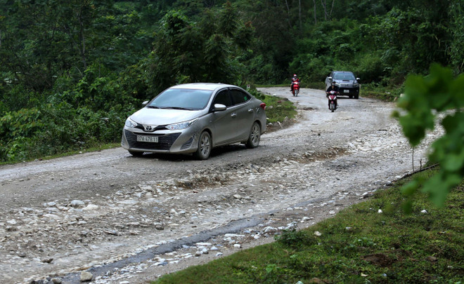 Nghệ An: 50 năm không được nâng cấp, tỉnh lộ 532 dày đặc "ổ voi, ổ gà" ảnh 2
