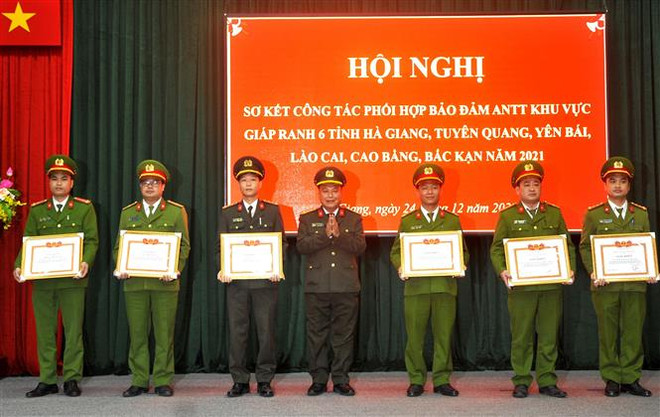 Đảm bảo an ninh trật tự địa bàn giáp ranh 6 tỉnh miền núi phía Bắc ảnh 2