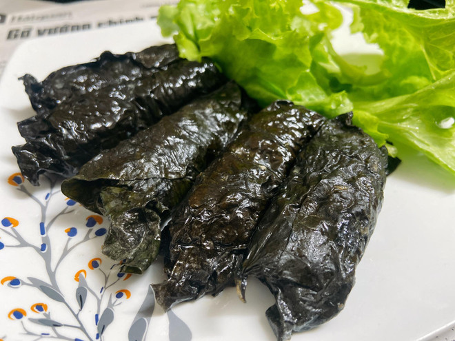 Báo Australia gọi bò cuốn lá lốt là một món ăn "ngon nhất hành tinh" ảnh 1