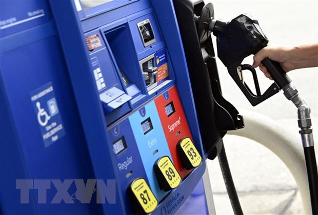 Giá dầu trên thị trường thế giới tăng hơn 1% sau động thái của OPEC+ ảnh 1