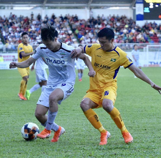 Vòng 17 V-League: Viettel giành 3 điểm, Hà Nội áp sát TP.HCM ảnh 1