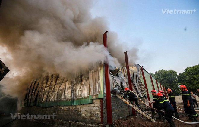 An toàn phòng, chữa cháy: 'Gỡ khó nhưng không hợp thức hóa sai phạm' ảnh 2