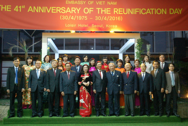 ĐSQ Việt Nam tại Hàn Quốc kỷ niệm Ngày giải phóng miền Nam 30/4 ảnh 1