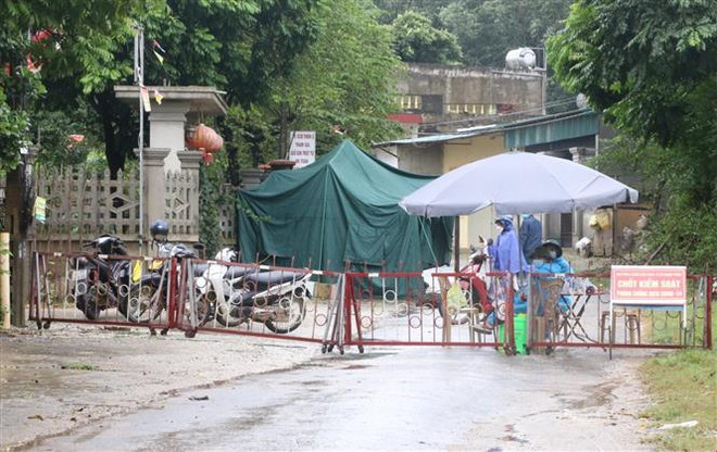 Ngày 16/10: Ghi nhận 3.221 ca mắc mới, ca tử vong tại TP.HCM giảm mạnh ảnh 1