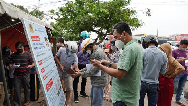 Bà Rịa-Vũng Tàu nới lỏng giãn cách, các chốt kiểm soát quá tải ảnh 1