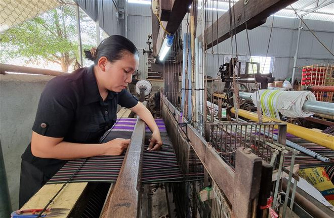 Ninh Thuận: Sức sống mới của làng nghề dệt thổ cẩm cổ Mỹ Nghiệp ảnh 2