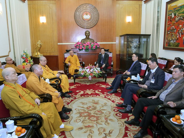 Chủ tịch MTTQ tiếp đoàn đại biểu Giáo hội Phật giáo Việt Nam ảnh 1