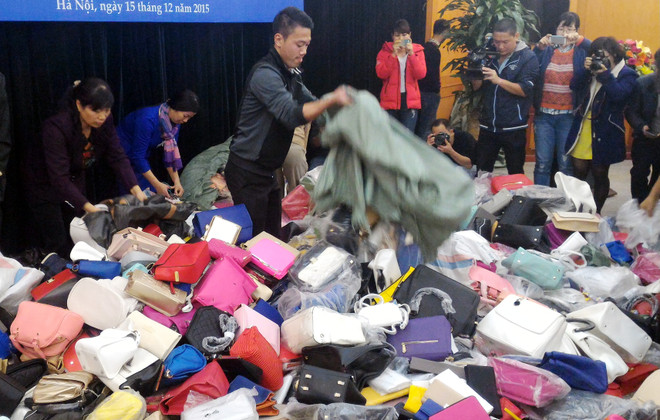 Tiêu hủy 1.234 sản phẩm vi phạm hành chính sở hữu công nghiệp ảnh 1