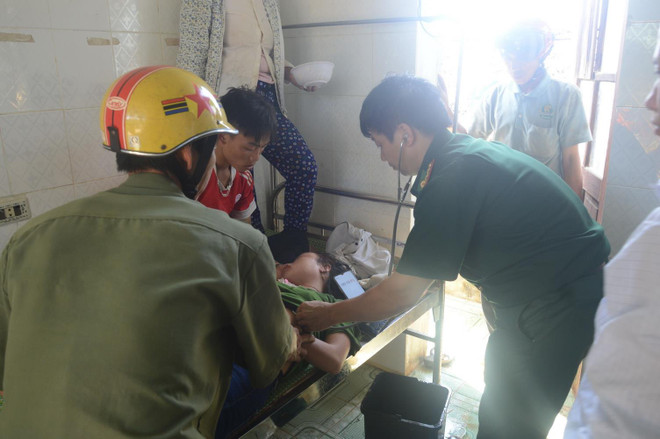 Nghệ An: Cứu chữa kịp thời một phụ nữ bị ngộ độc do ăn lá ngón ảnh 1