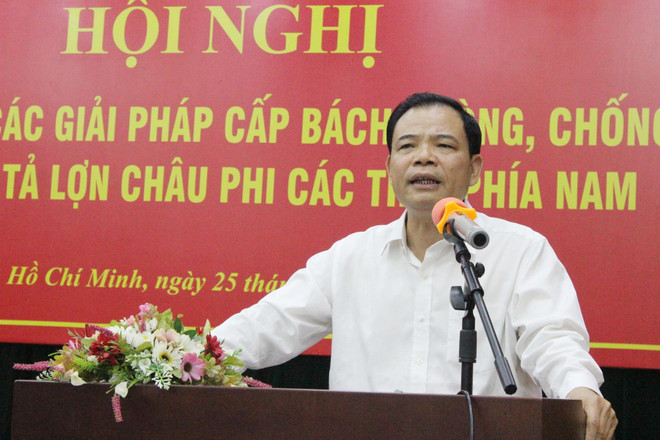 Bộ trưởng Bộ Nông nghiệp và Phát triển nông thôn Nguyễn Xuân Cường phát biểu khai mạc hội nghị. (Ảnh: Xuân Anh/TTXVN) Các tỉnh miền Nam xây dựng kịch bản ứng phó với dịch tả lợn châu Phi ảnh 1