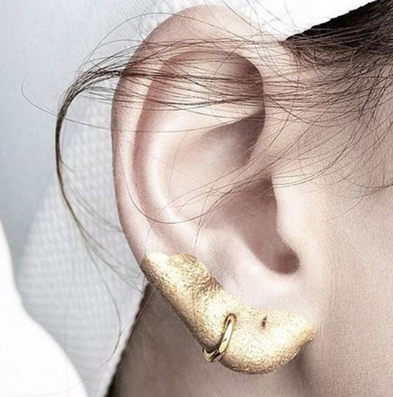 Trang điểm cho vành tai: Xu hướng độc-lạ-sốc nhất hè 2016 ảnh 5