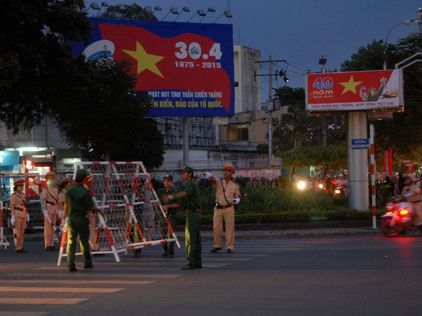 Tổng duyệt míttinh, diễu binh kỷ niệm 40 năm Ngày thống nhất ảnh 1