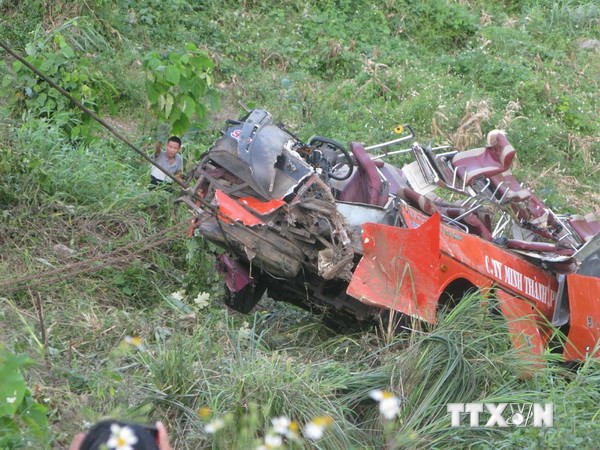 Bộ trưởng Đinh La Thăng: Tăng mức xử phạt lên tối đa để giảm tai nạn ảnh 1