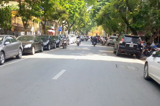 Hà Nội chỉ tập trung lo làm đường mà bỏ quên quy hoạch điểm đỗ xe ảnh 1