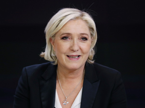Nghị viện châu Âu xem xét tước quyền miễn trừ của bà Le Pen ảnh 1