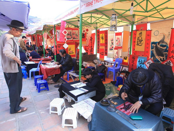 Hà Nội: Quyết liệt đưa "phố ông đồ" vào bên trong Quốc Tử Giám ảnh 1