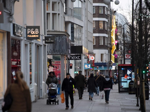 Anh: Tranh cãi về tách nhóm sinh viên quốc tế khỏi diện người nhập cư ảnh 1