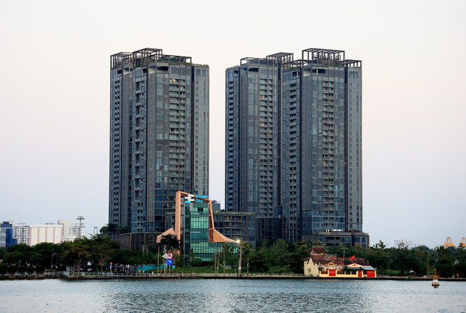 Chung cư ở khu đô thị Thủ Thiêm, thành phố Thủ Đức, Thành phố Hồ Chí Minh. (Ảnh: Hồng Đạt/TTXVN) ttxvn-0812batdongsan2-5154.jpg