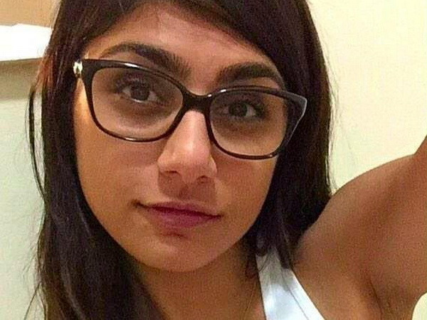 Tranh cãi dữ dội về "ngôi sao khiêu dâm nổi tiếng nhất thế giới" ảnh 1