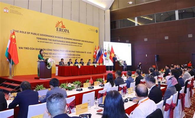 Quang cảnh khai mạc hội nghị. (Ảnh: Văn Điệp/TTXVN) EROPA 2023: Đổi mới quản trị công để thúc đẩy phục hồi kinh tế-xã hội ảnh 1