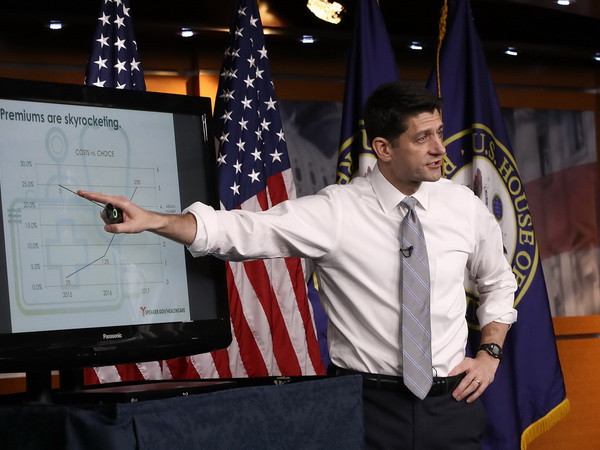 Hàng chục triệu người Mỹ có nguy cơ không được bảo hiểm y tế ảnh 1