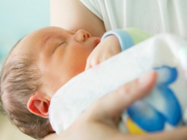 Italy: Kinh tế càng khủng hoảng, người dân càng... lười sinh con ảnh 1