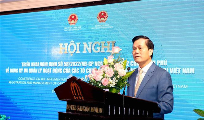 Thứ trưởng Bộ Ngoại giao Hà Kim Ngọc phát biểu tại Hội nghị. (Ảnh: Tường Vi/TTXVN.) Tạo các điều kiện cho các tổ chức phi chính phủ nước ngoài hoạt động ảnh 1