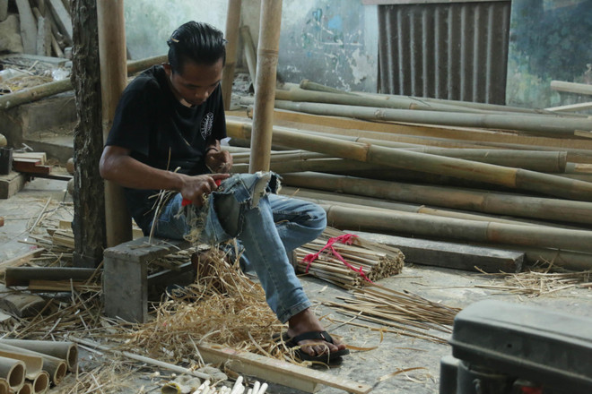 Những chiếc ô sắc màu làm đẹp thêm cuộc sống ở Indonesia ảnh 3