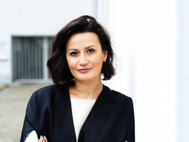 Chủ tịch Thượng viện Bỉ đến Hà Nội bắt đầu thăm chính thức Việt Nam ảnh 1