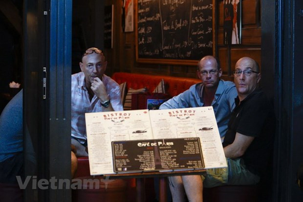 Chuyên gia: Hà Nội cần khai thác hiệu quả tiềm năng du lịch đêm ảnh 2