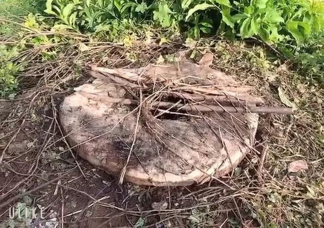 Đi rẫy cùng người nhà, một cháu bé rơi xuống giếng tử vong ảnh 1