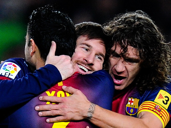 Barca đã không sai khi tái ký với Xavi, Puyol và Messi ảnh 1
