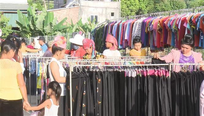 Người Việt ưu tiên dùng hàng Việt: Xóa 'điểm trắng' hàng Việt ảnh 1