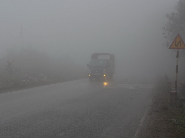 Mưa ẩm ở miền Bắc vẫn còn kéo dài trong 3 đến 4 ngày tới ảnh 1