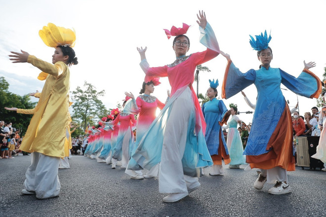 ttxvn_le hoi duong pho festival hue (9).jpeg