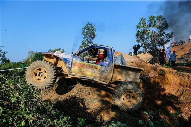 Kết thúc Giải đua xe ôtô địa hình lớn nhất Việt Nam ảnh 1