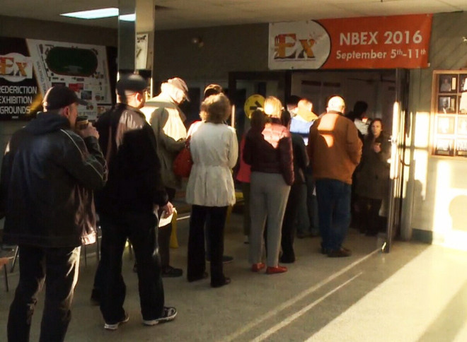 Kết quả thăm dò bầu cử tại Canada: Đảng tự do vươn lên dẫn đầu ảnh 1