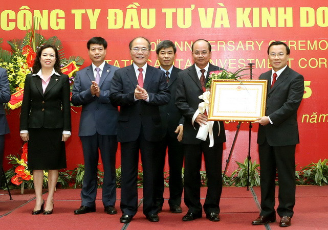 Chủ tịch Quốc hội Nguyễn Sinh Hùng dự Lễ kỷ niệm thành lập SCIC ảnh 1