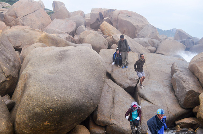 'Đi tìm Mặt Trời' - hành trình tuyệt vời chinh phục 2 mũi cực Đông ảnh 14