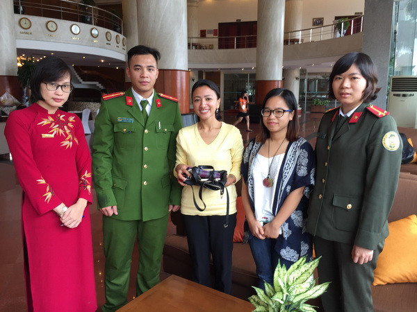 Bắt đối tượng chuyên giật túi xách gần các khách sạn hạng sang ảnh 1