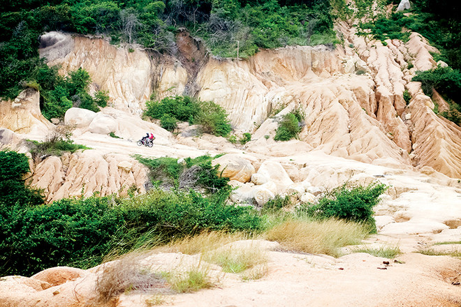 'Đi tìm Mặt Trời' - hành trình tuyệt vời chinh phục 2 mũi cực Đông ảnh 7