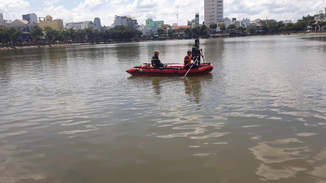 Cần Thơ: Tìm thấy thi thể người đàn ông bị đuối nước ở hồ Xáng Thổi ảnh 1