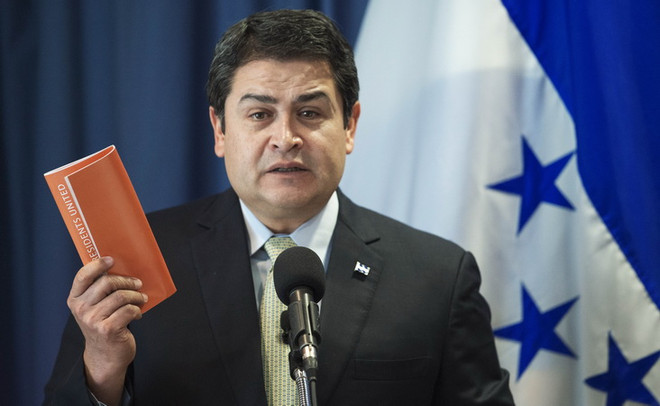 Honduras: Hàng vạn người tuần hành yêu cầu tổng thống từ chức ảnh 1